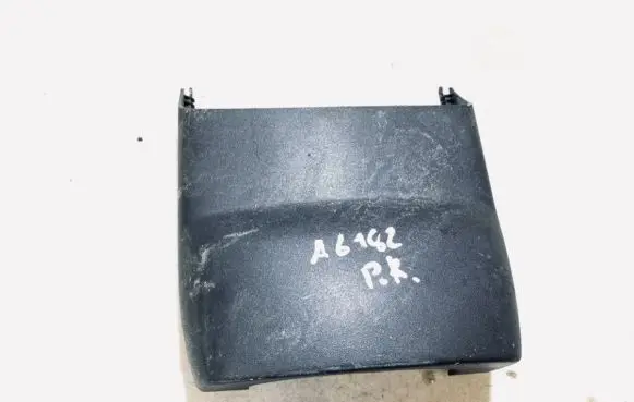 Seat Ibiza III (6L) Steering wheel column trim 6l0858560d