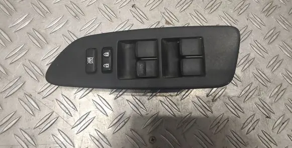 Toyota Auris 150 Electric window control switch 7423212560