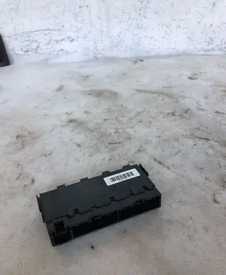 Lexus IS 220D-250-350 Fuse module 8264130250