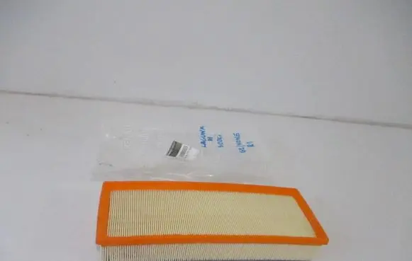 Renault Laguna III Air filter 8200775764