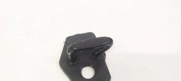 Volvo XC90 Front door lock loop/hook striker 9159920