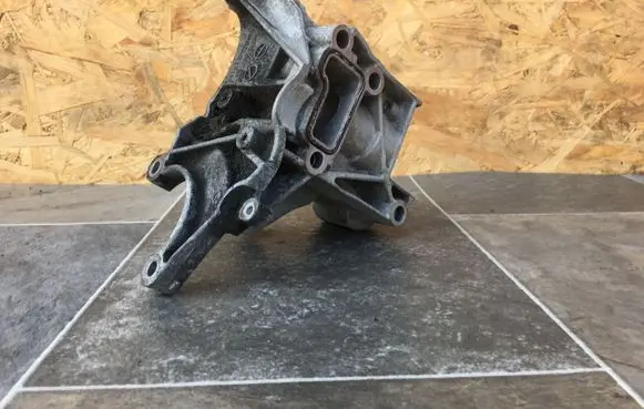 Audi A4 S4 B8 8K Power steering pump mounting bracket 059145169