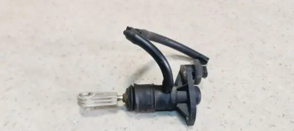 Clutch master cylinder