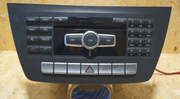 Mercedes-Benz C W204 Radio/CD/DVD/GPS head unit A2049002013