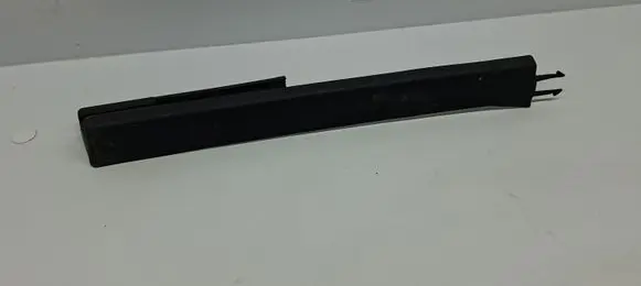 Audi Q7 4L Front driver seat rail trim 7L0881477