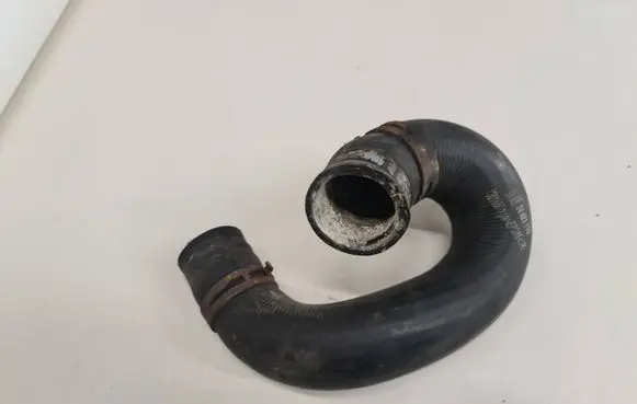Opel Zafira A Engine coolant pipe/hose 24421116
