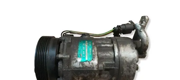 Volkswagen Transporter - Caravelle T5 Air conditioning (A/C) compressor (pump) 7H0820803F