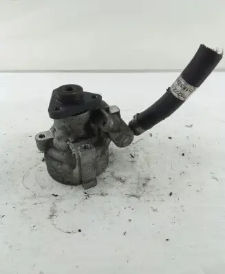 Opel Combo D Power steering pump 26081093