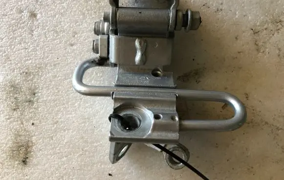 Volkswagen PASSAT B7 USA Rear door upper hinge 3C8831412A 3C8831412
