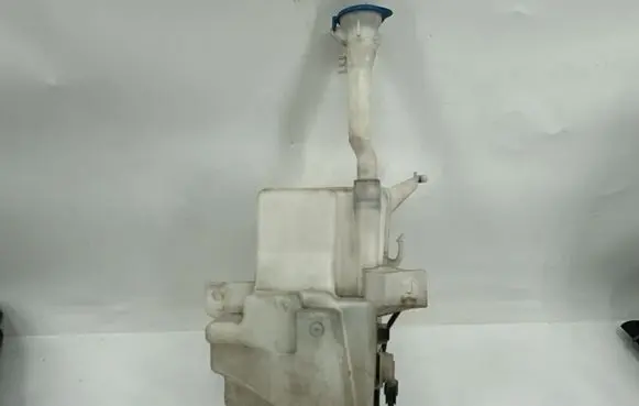 Volvo V40 Windshield washer fluid reservoir/tank 31276095