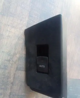 Toyota Auris E180 Electric window control switch