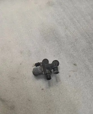 BMW 3 E46 Coolant heater control valve 64118369805 1147412144