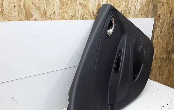 Renault Captur Rear door card panel trim 156067382