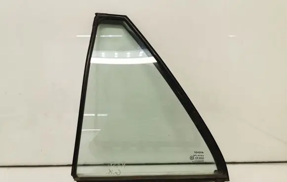 Toyota Avensis T250 Rear vent window glass 6818905050