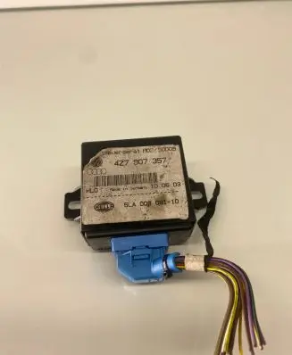 Volkswagen PASSAT B5.5 Light module LCM 4Z7907357 5LA00808110