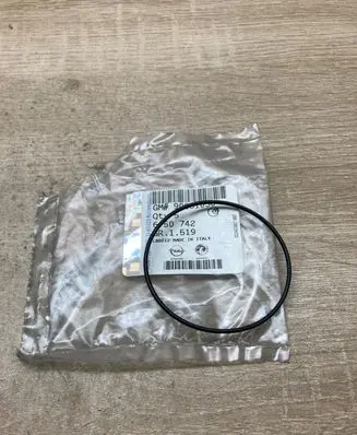 Opel Calibra Oil filter cover 90231030 650742