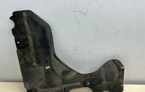 Audi A8 S8 D4 4H Side bottom protection 4H0825213C