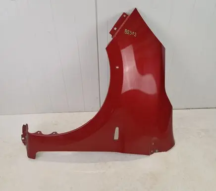 Mitsubishi Space Star Fender B2312