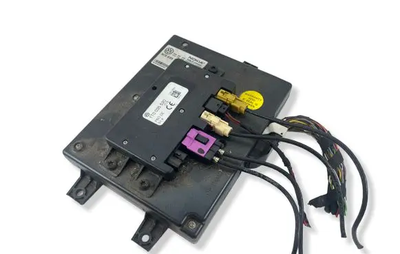 Volkswagen PASSAT B6 Bluetooth control unit module 3C0035729B