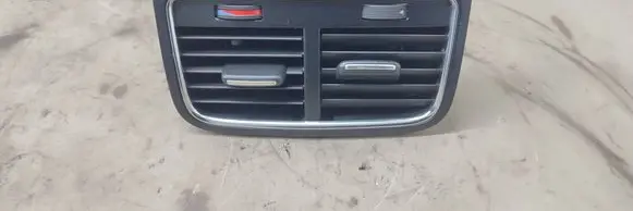 Audi A5 8T 8F Rear air vent grill 8K0819203D