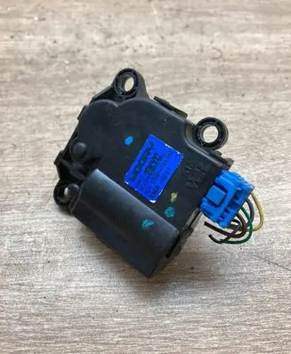 Hyundai ix35 Air flap motor/actuator D332JY9AA02