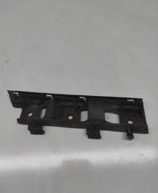 Volkswagen PASSAT B6 Front bumper mounting bracket 3C0807184