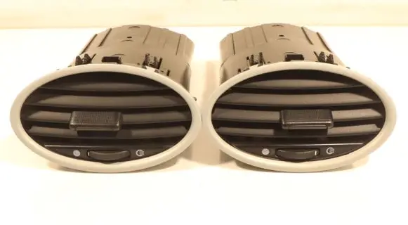 Ford Focus Dashboard air vent grill cover trim 4M51A014L21BD