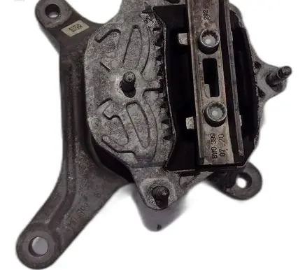 Audi Q7 4M Gearbox mount 