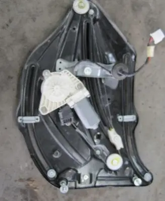 Mercedes-Benz E A207 Front door window regulator with motor A2076701203
