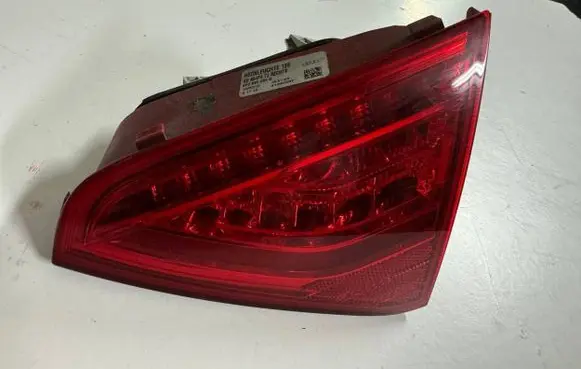 Audi A5 8T 8F Tailgate rear/tail lights 8T0945093D 21200107