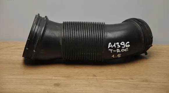 Volkswagen T-Roc Intercooler hose/pipe 5Q0129684D
