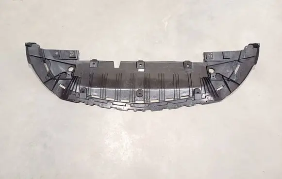 Front bumper skid plate/under tray