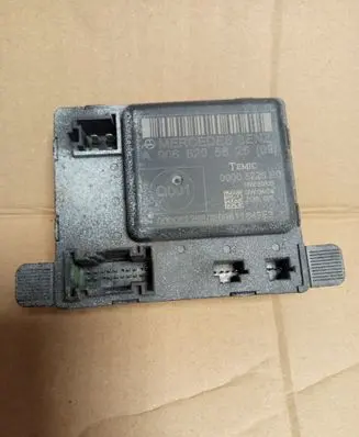 Mercedes-Benz Sprinter W906 Door control unit/module A9068203926 9068203926