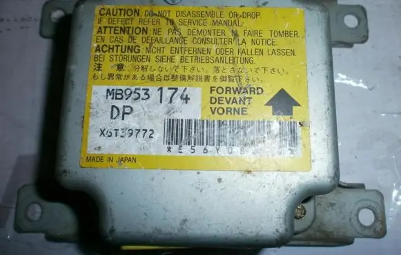 Mitsubishi Colt Airbag control unit/module MB953174 X6T39772