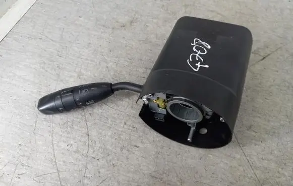 Mercedes-Benz A W169 Wiper turn signal indicator stalk/switch 
