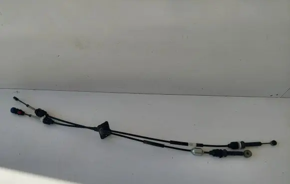 Opel Vivaro Gear shift cable linkage