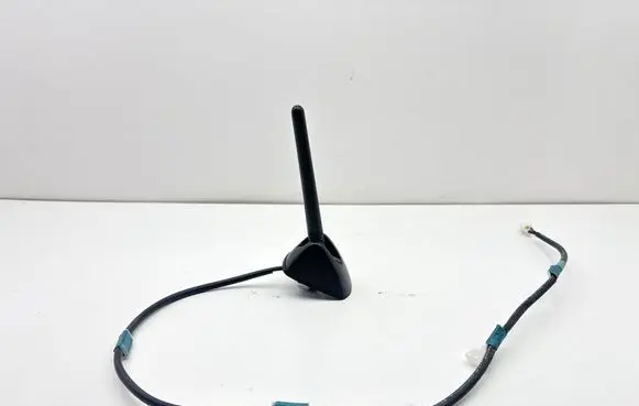 Toyota Prius+ (ZVW40) Aerial GPS antenna V308998C