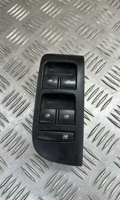 Opel Zafira C Electric window control switch 13305009