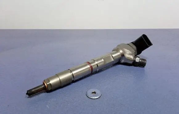 Skoda Superb B8 (3V) Fuel injector 05L130277E