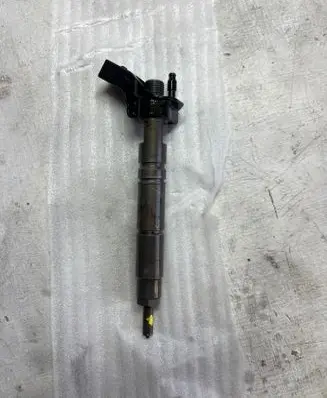 Mercedes-Benz CLS C219 Fuel injector A6420700587 0445115027 060805