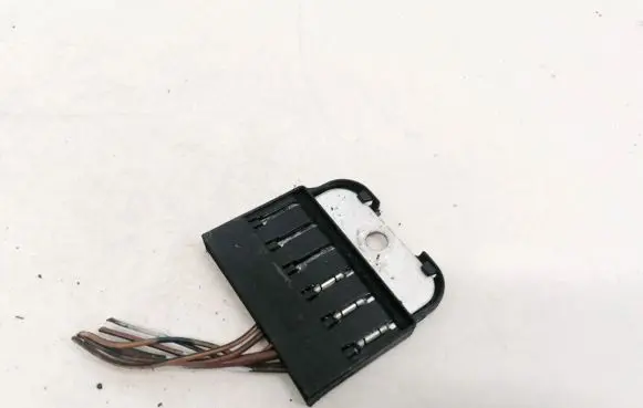 BMW 1 E81 E87 Fuse 8364527