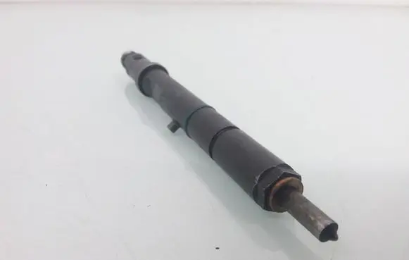 Audi A6 S6 C5 4B Fuel injector 059130201E 0432133836