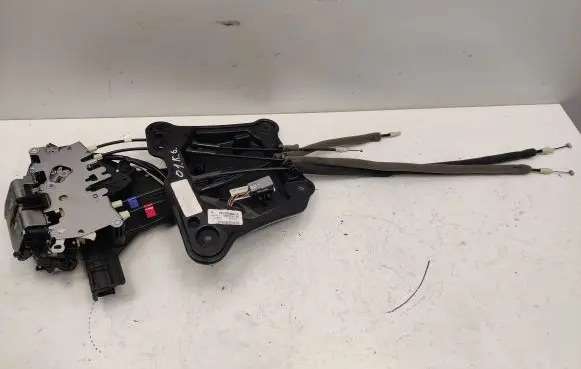Chrysler Pacifica Sliding door lock 68234565AD