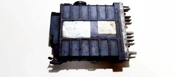 Volkswagen PASSAT B3 Engine control unit/module 0280000739 443907403g