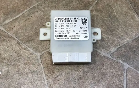 Mercedes-Benz CLS C218 X218 Parking PDC control unit/module A2189000104