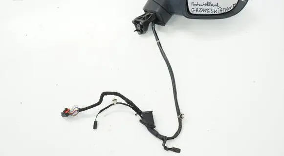 Volkswagen PASSAT B8 Front door electric wing mirror