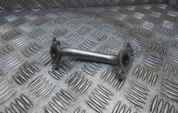 Toyota Prius+ (ZVW40) EGR valve line/pipe/hose