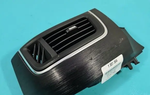 Renault Trafic III (X82) Dashboard air vent grill cover trim 687617778R IMPRK1551564