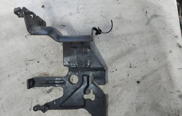Ford Galaxy Engine mounting bracket 4M5Q9A072AH
