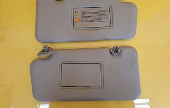 Nissan Note (E11) Sun visor